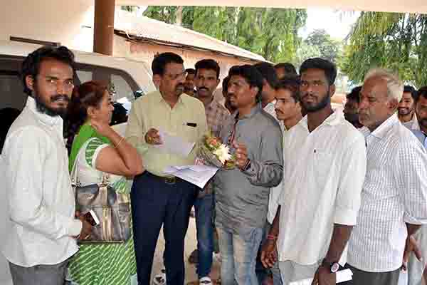 ಜೆನರಿಕ್ ಔಷಧಾಲಯ ಪುನಾರಂಭಿಸಲು ದಲಿತ್ ಜನ್ ಸೇನಾ ಒತ್ತಾಯ